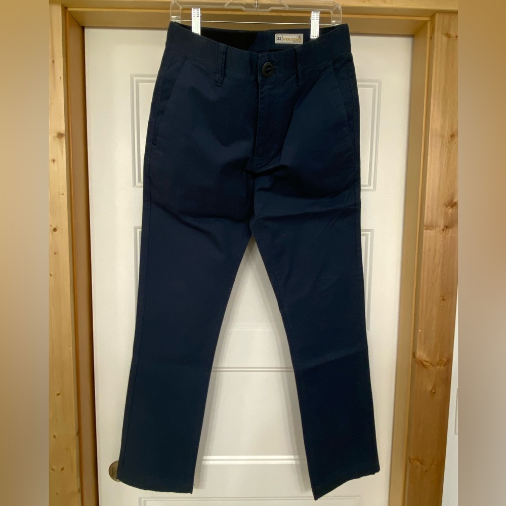 Volcom freakin chino size 32